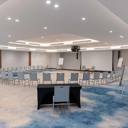 Holiday Inn Riyadh The Business District By Ihg Esterno foto